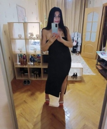 Я знаю, как сделать тебе по-настоящему хорошо и довести до абсолютного экстаза. В моем арсенале множество интимных услуг, каждая из которых приведет тебя к невероятному наслаждению. Ты можешь рассчитывать на профессиональное обслуживание и полную конфиденциальность. Мои отзывы говорят сами за себя - мои клиенты влюбляются в меня с первого взгляда. 🌸🔥
Фото меня сможешь смотреть в моей галерее при встрече. Жду тебя в Москве, готовая подарить тебе незабываемые моменты страсти и наслаждения. Забудь обо всех заботах и проблемах, я позабочусь о твоем максимальном удовлетворении. 🌃💫 Ленчик